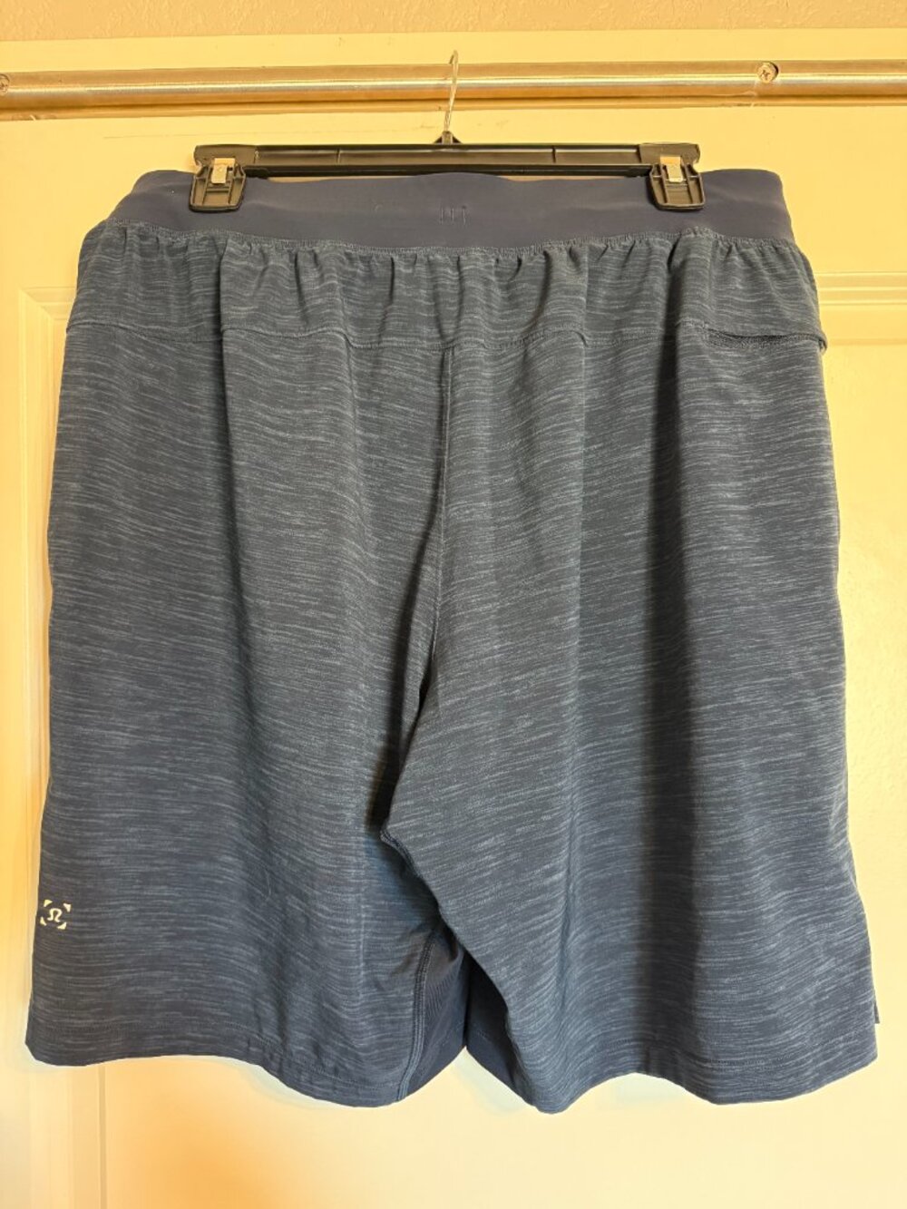 Lululemon Men's Pace Breaker Linerless Shorts Large Blue Space Dye Heathered - Picture 2 of 4